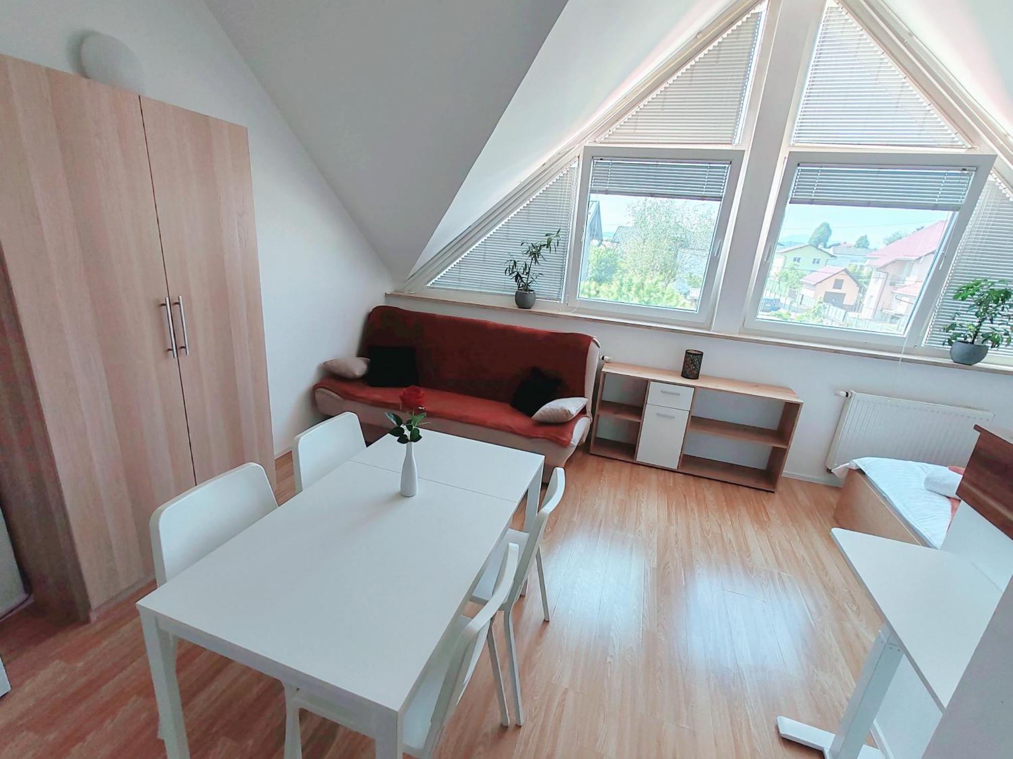 Lucky Center Ljubljana Appartement Buitenkant foto