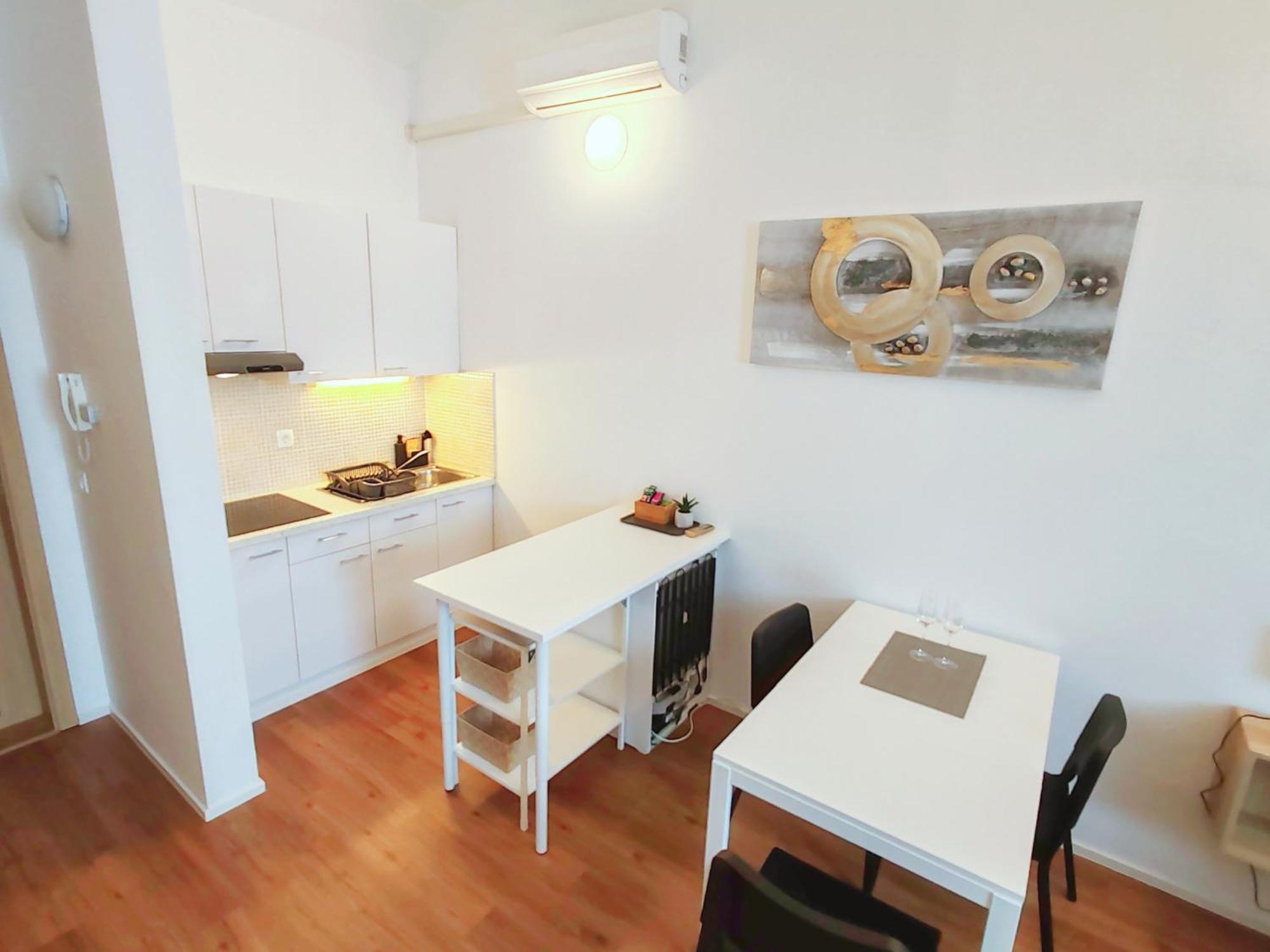 Lucky Center Ljubljana Appartement Buitenkant foto