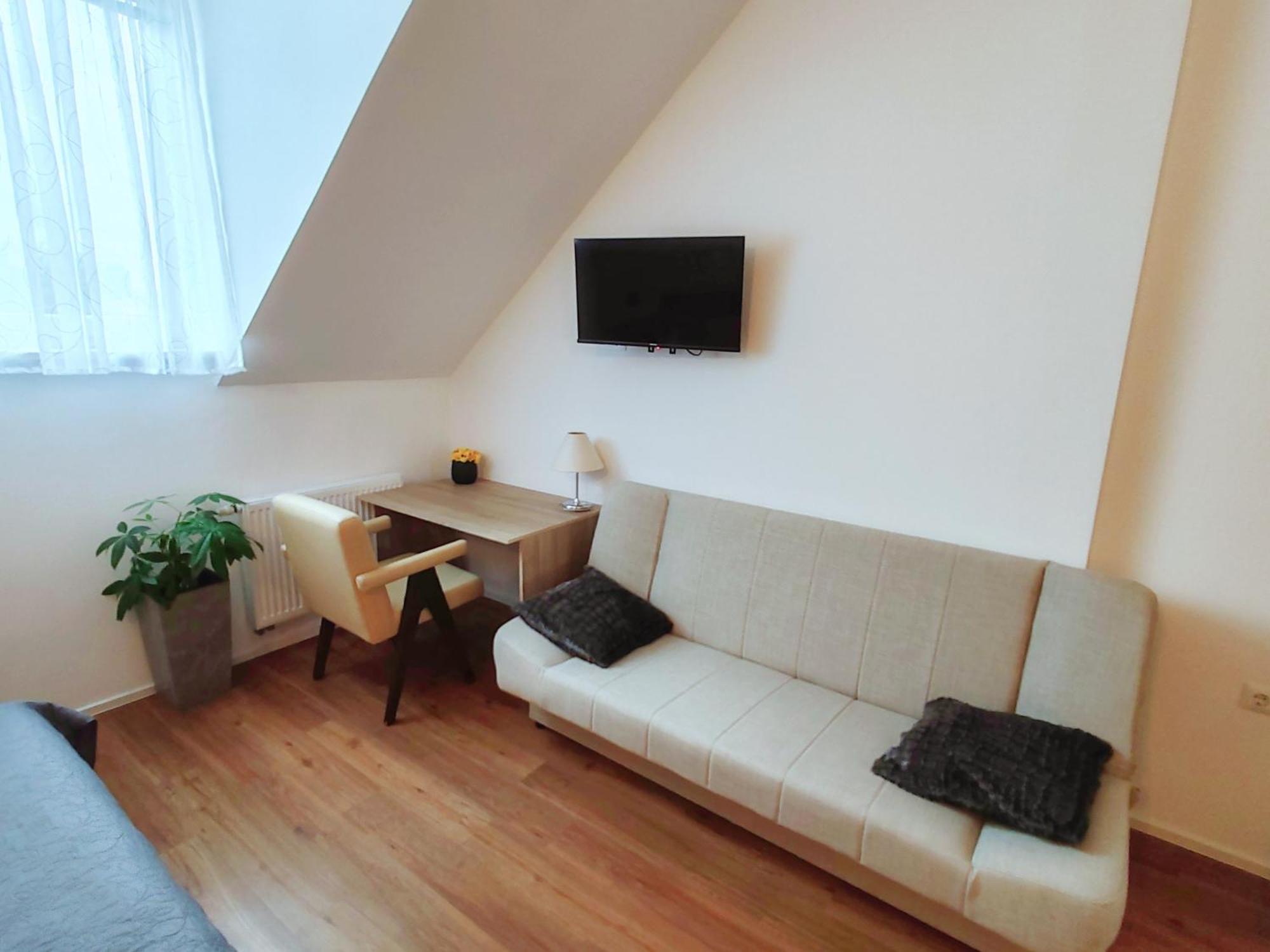 Lucky Center Ljubljana Appartement Buitenkant foto