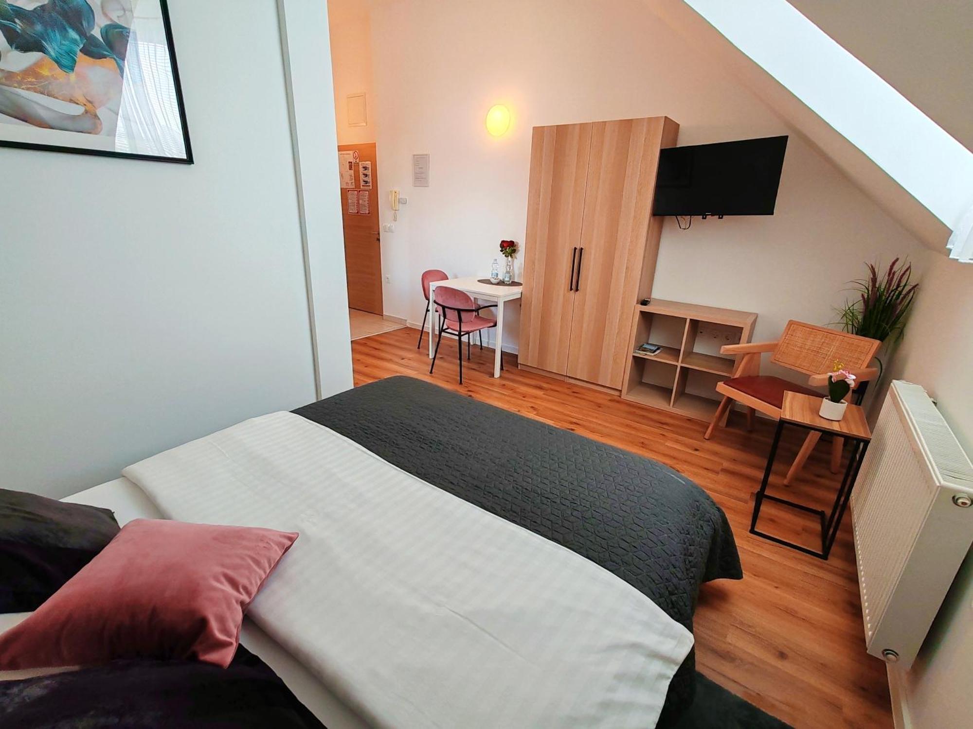 Lucky Center Ljubljana Appartement Kamer foto