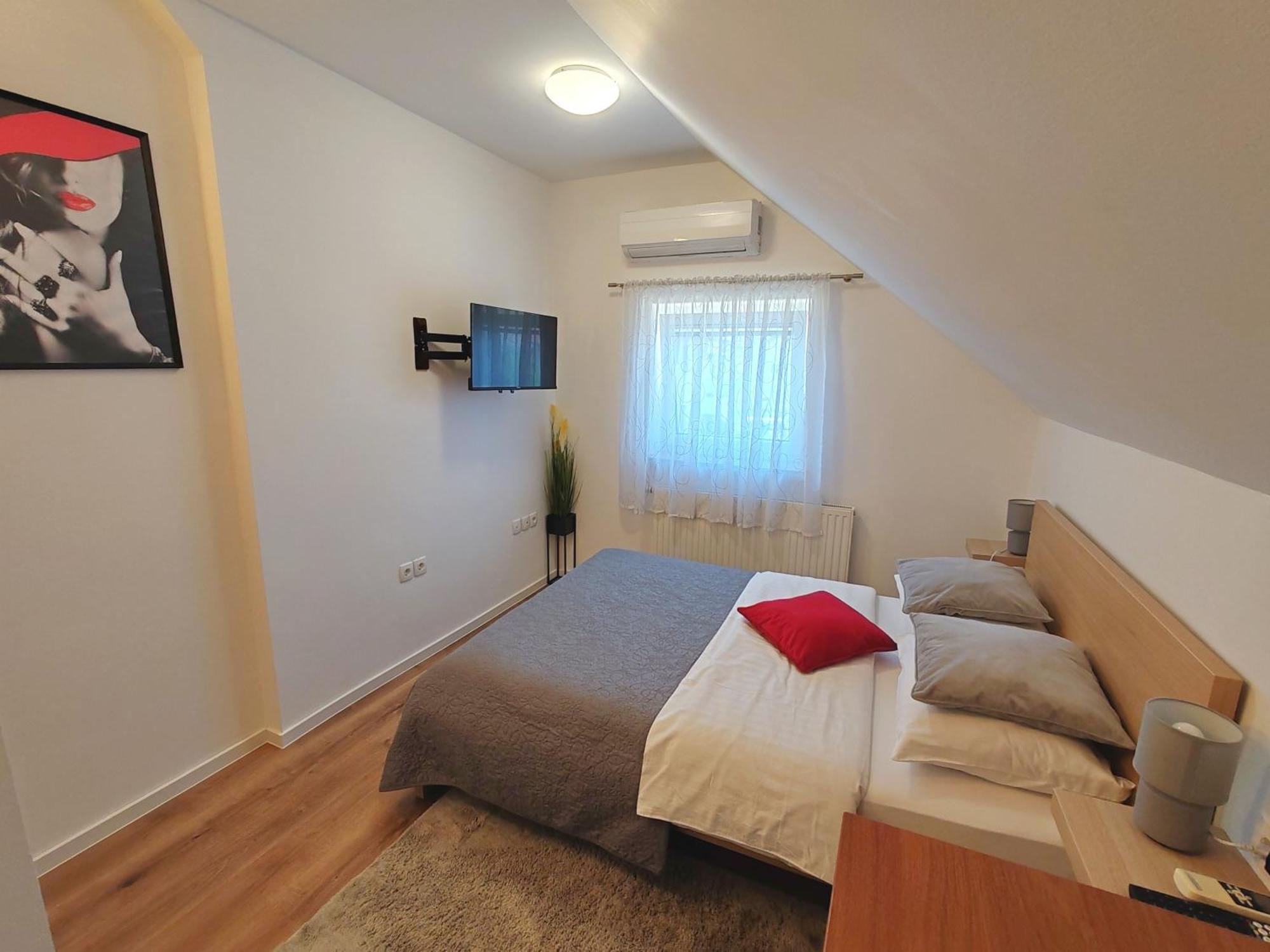 Lucky Center Ljubljana Appartement Kamer foto